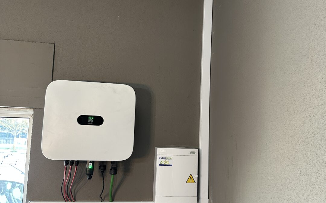 Autoconsumo empresas industrial 15 kW de inversor y 18 kW en paneles en Burgos
